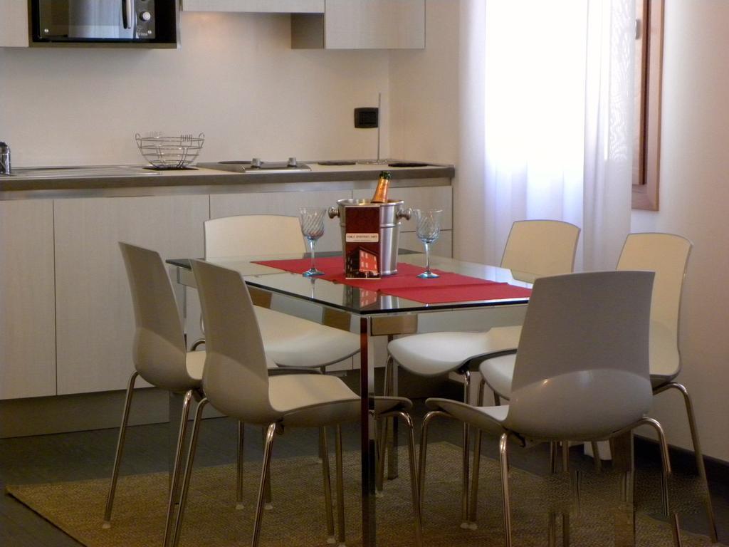Venice Apartments Dante เมสเตร ภายนอก รูปภาพ
