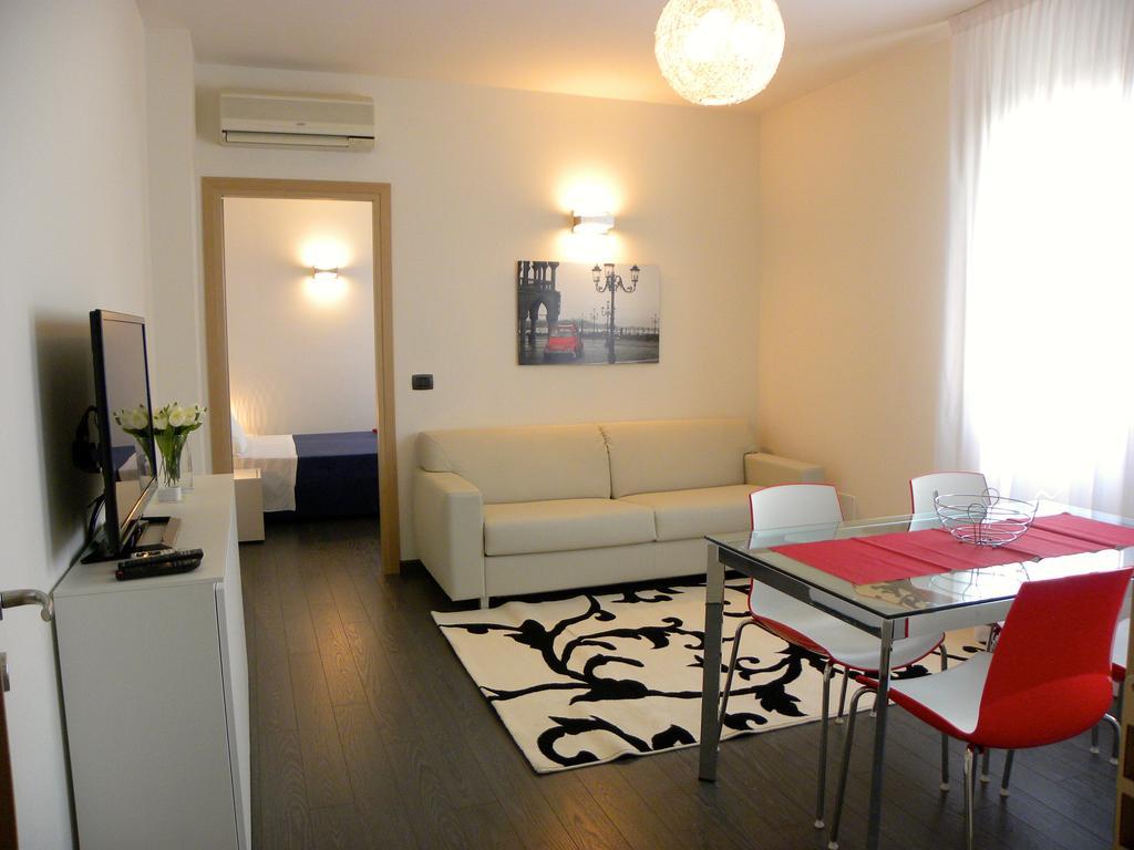 Venice Apartments Dante เมสเตร ภายนอก รูปภาพ